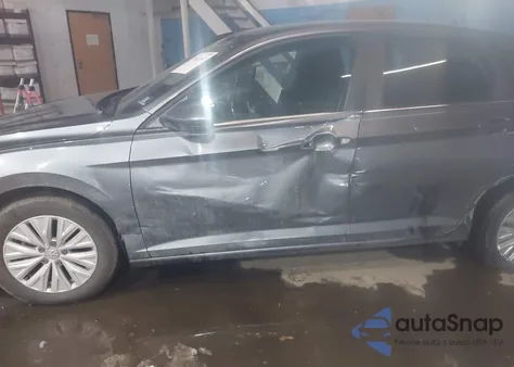 2019 Volkswagen Jetta 1.4T R-Line/1.4T S/1.4T Se z USA, uszkodzony, nr VIN 3VWC57BU5KM228211